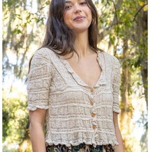 NWT - NATURAL LIFE Beige Button-Up Knit Blouse, Women’s size L.